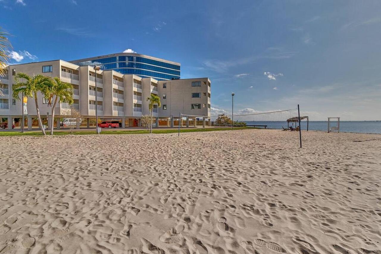 Bay Views From Your Balcony Beach Resort Tampa Eksteriør billede